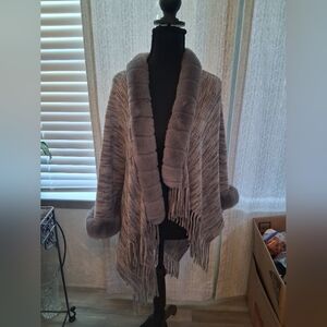 Gray Faux Fur Trimmed Shawl. One Size